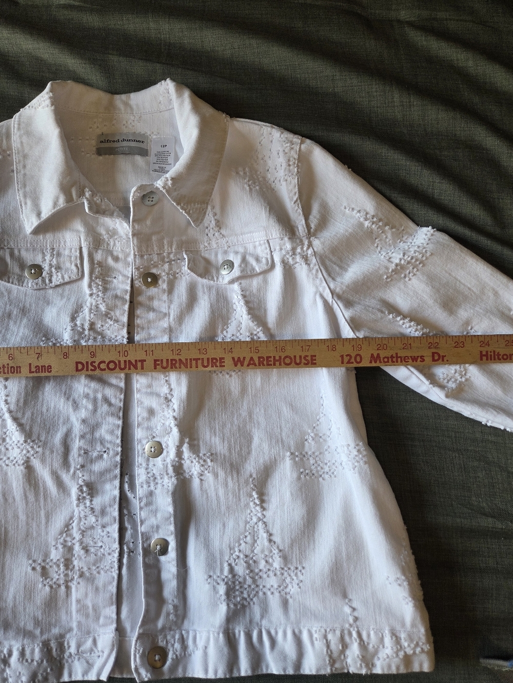 Alfred Dunner White Jean Jacket 12 Petite - Picture 6 of 7